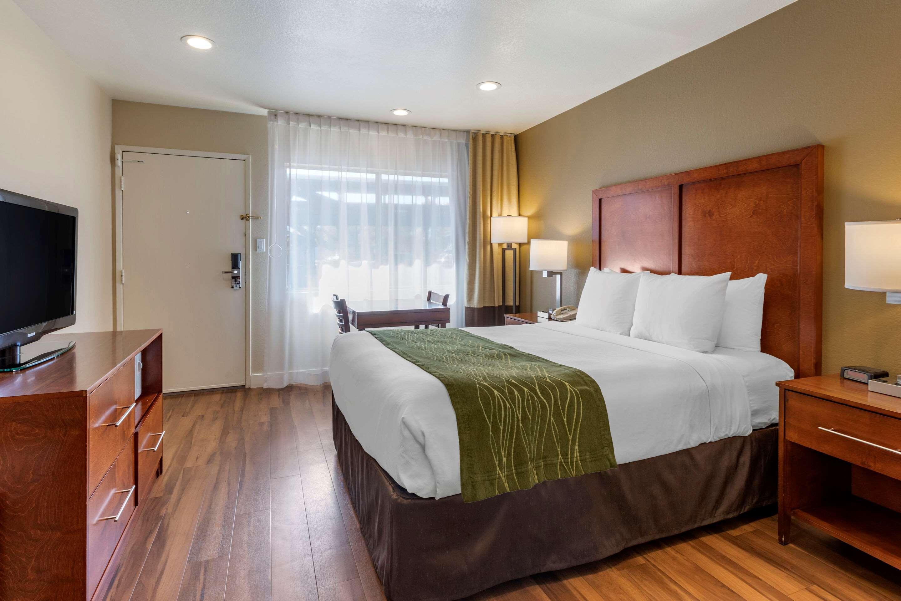 Comfort Inn Bishop Esterno foto