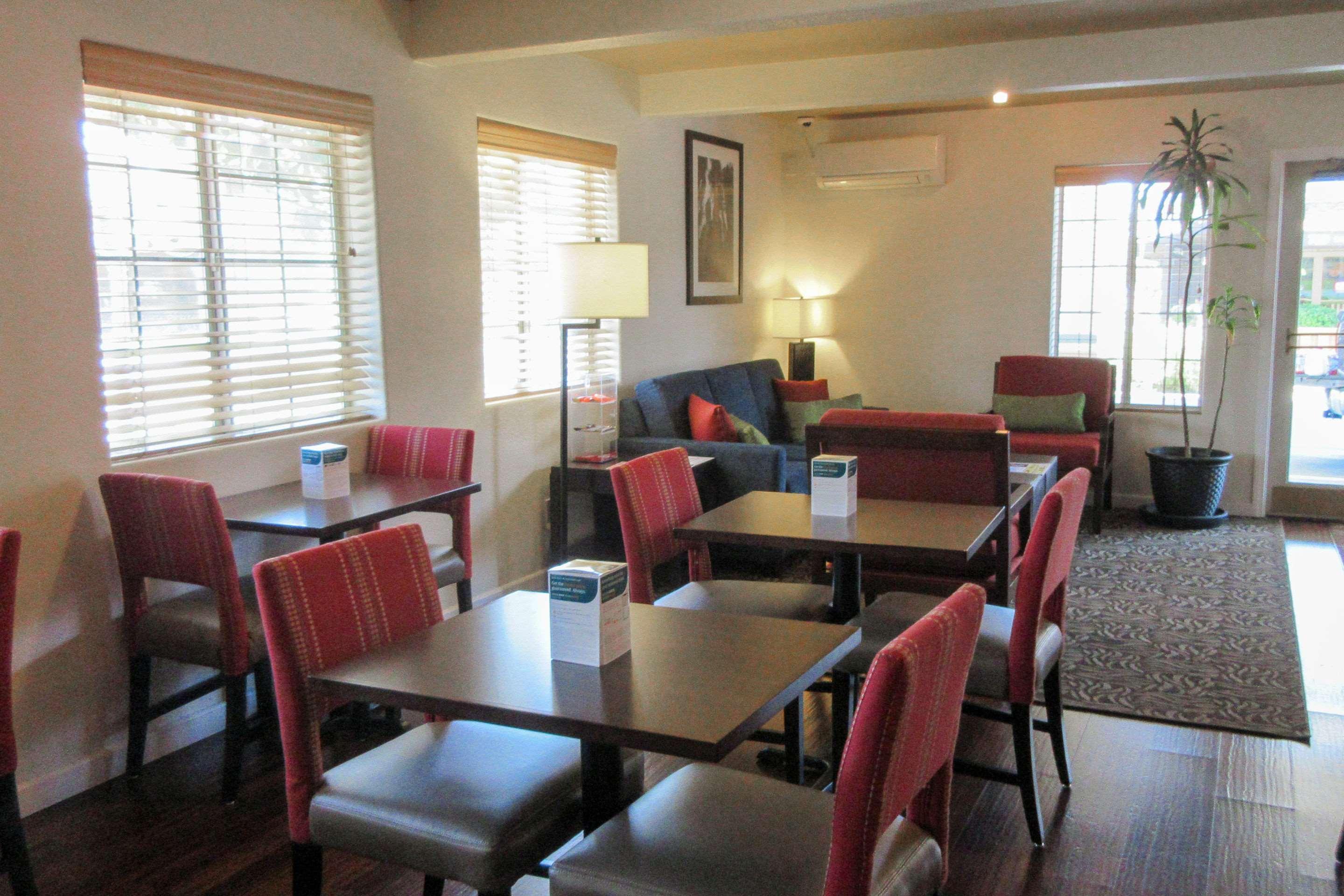 Comfort Inn Bishop Esterno foto
