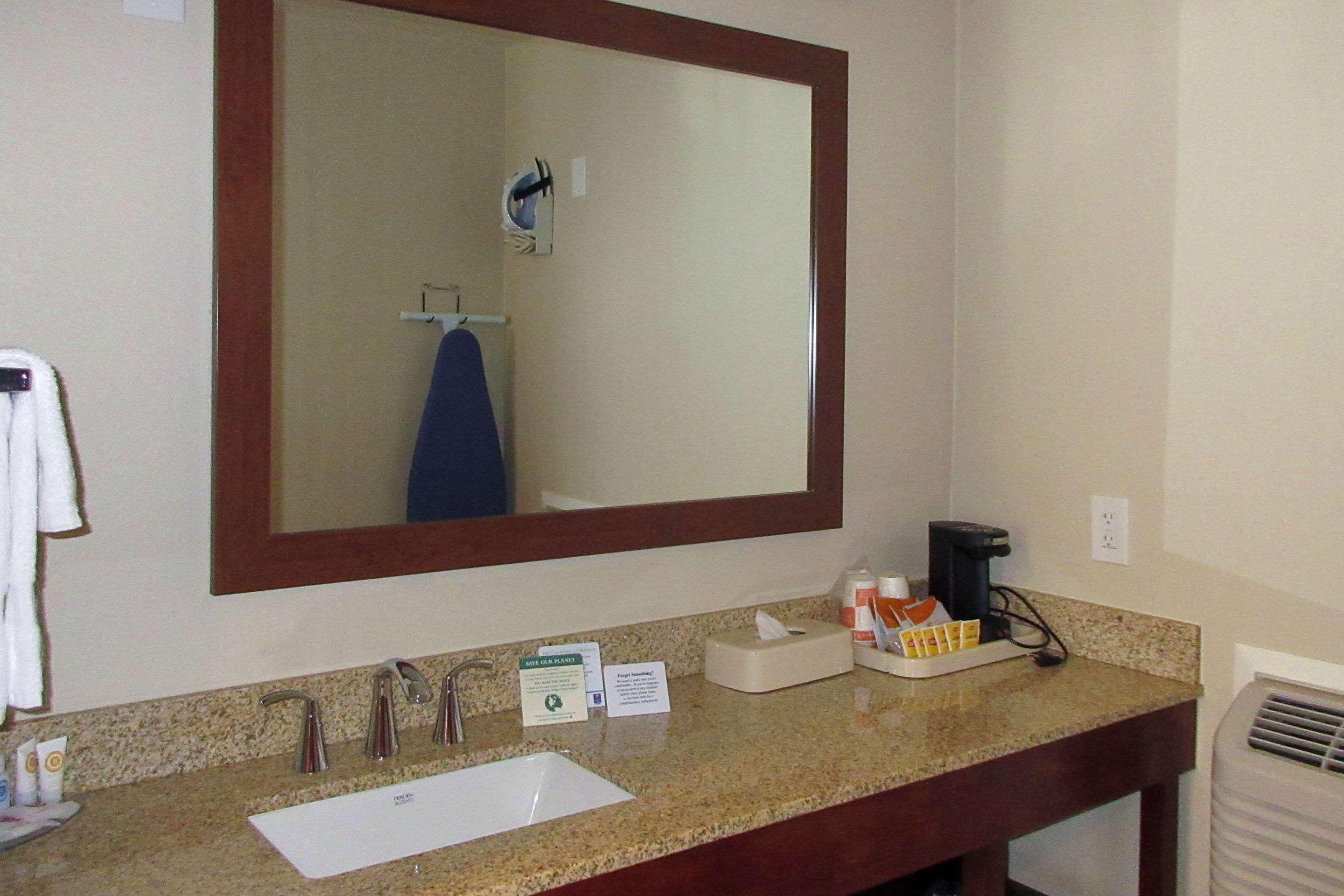 Comfort Inn Bishop Esterno foto